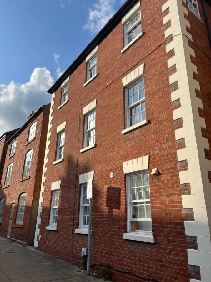 Warwick Town Centre Property Экстерьер фото